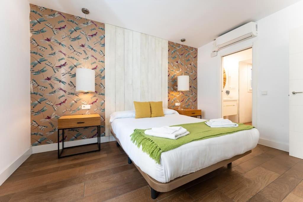 Super Central Malaga Flat With Terrace And Free Parking Экстерьер фото
