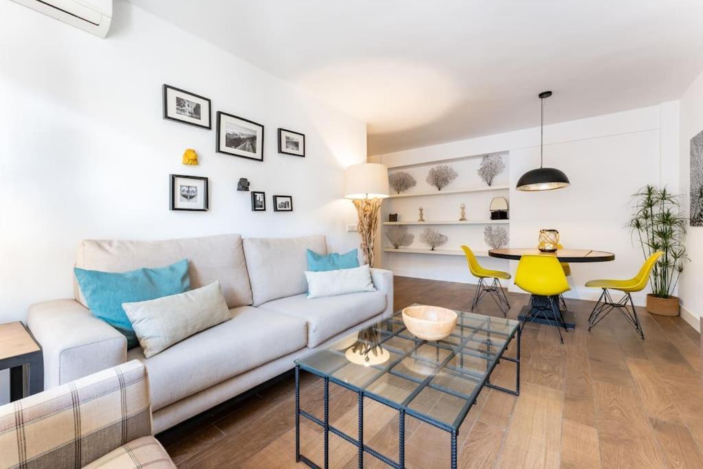 Super Central Malaga Flat With Terrace And Free Parking Экстерьер фото