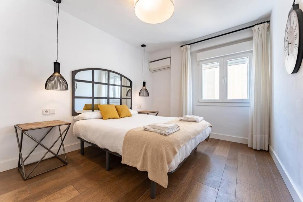Super Central Malaga Flat With Terrace And Free Parking Экстерьер фото