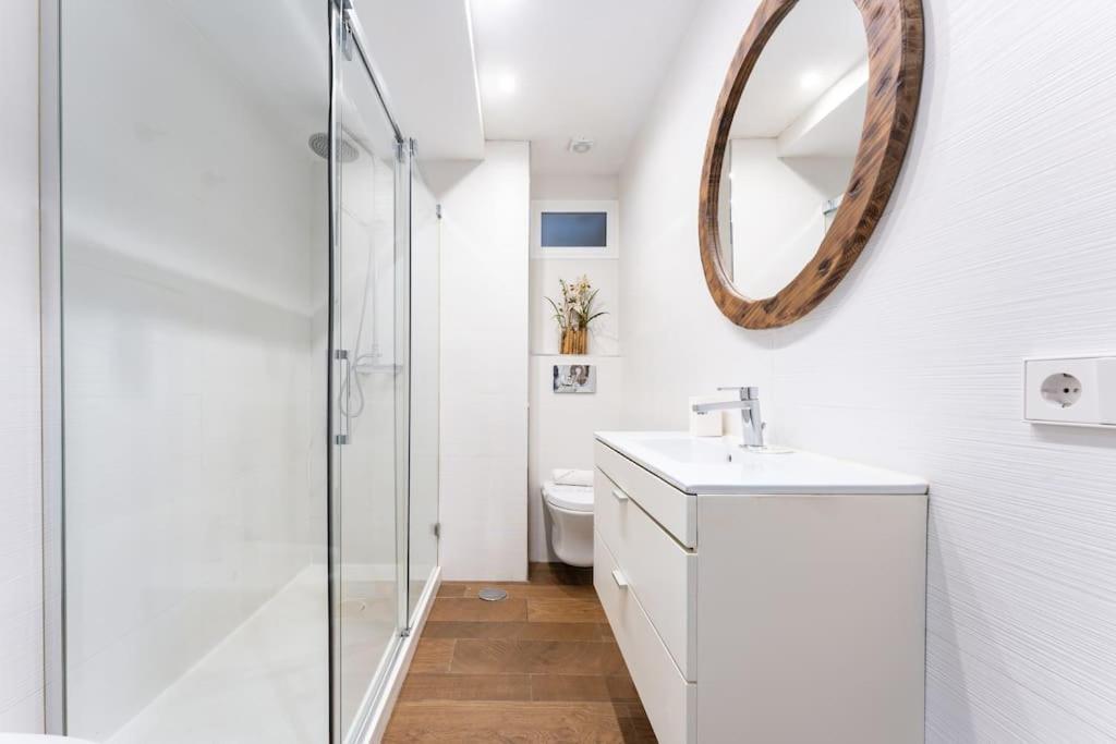 Super Central Malaga Flat With Terrace And Free Parking Экстерьер фото