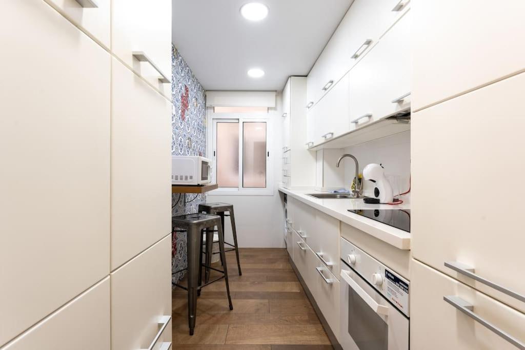 Super Central Malaga Flat With Terrace And Free Parking Экстерьер фото